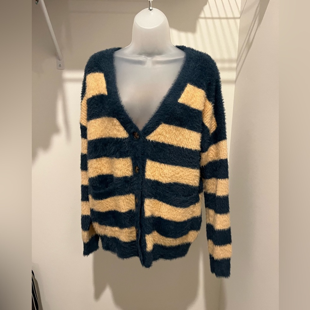 Listicle oversized striped cardigan